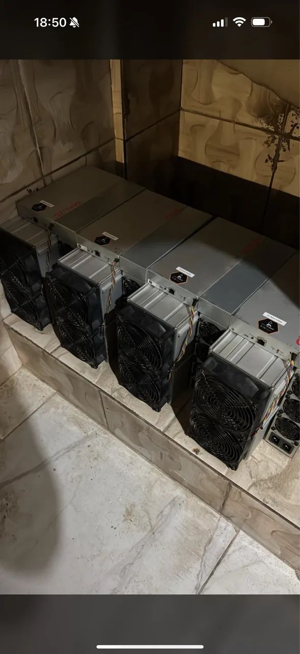 4 Asics Bitmain Mineração BTC S19 JPro+ 120TH