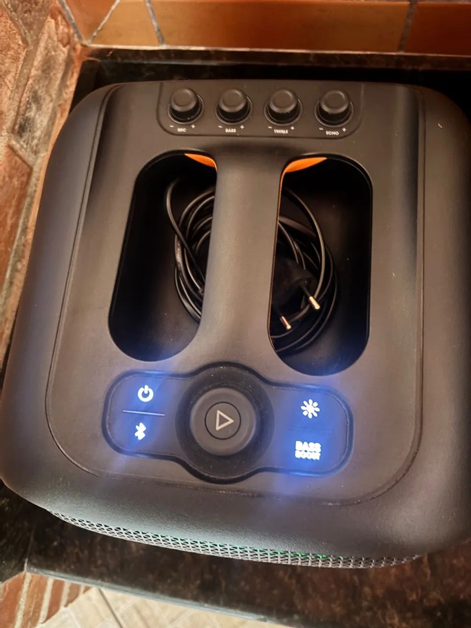 Caixa de som JBL  - Foto 2
