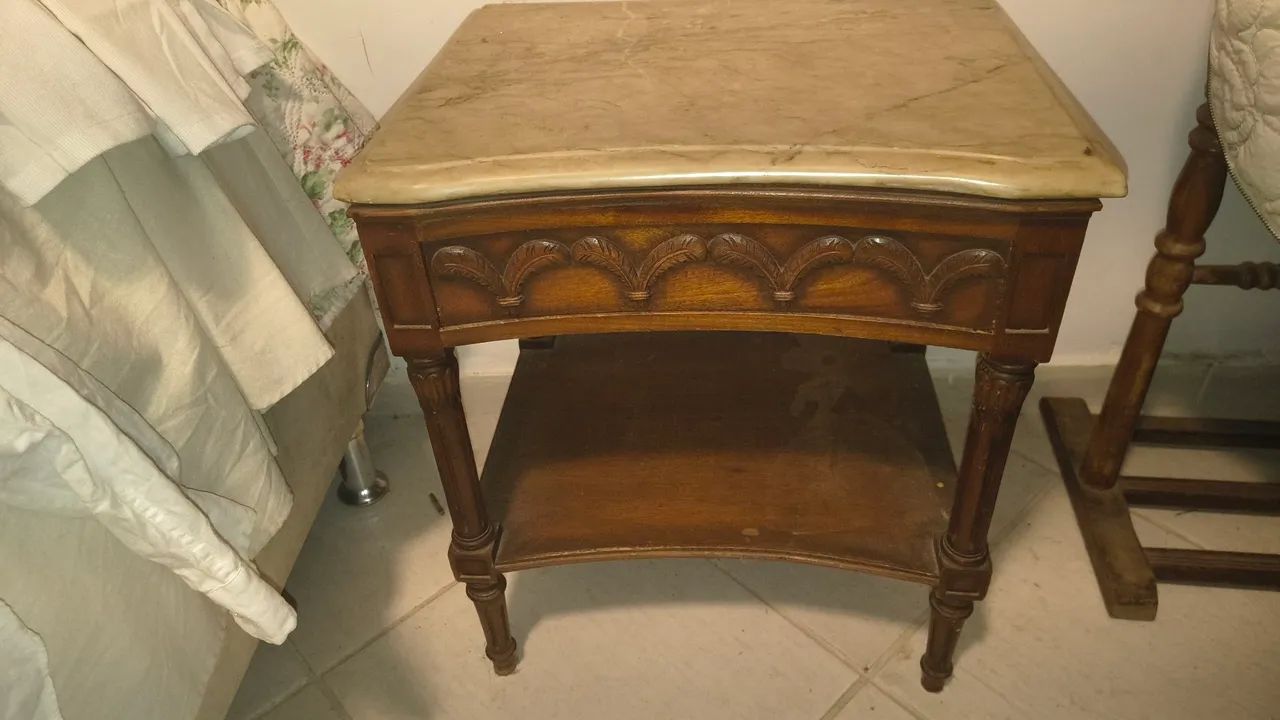Criado mudo com tampo de mármore  - Foto 4