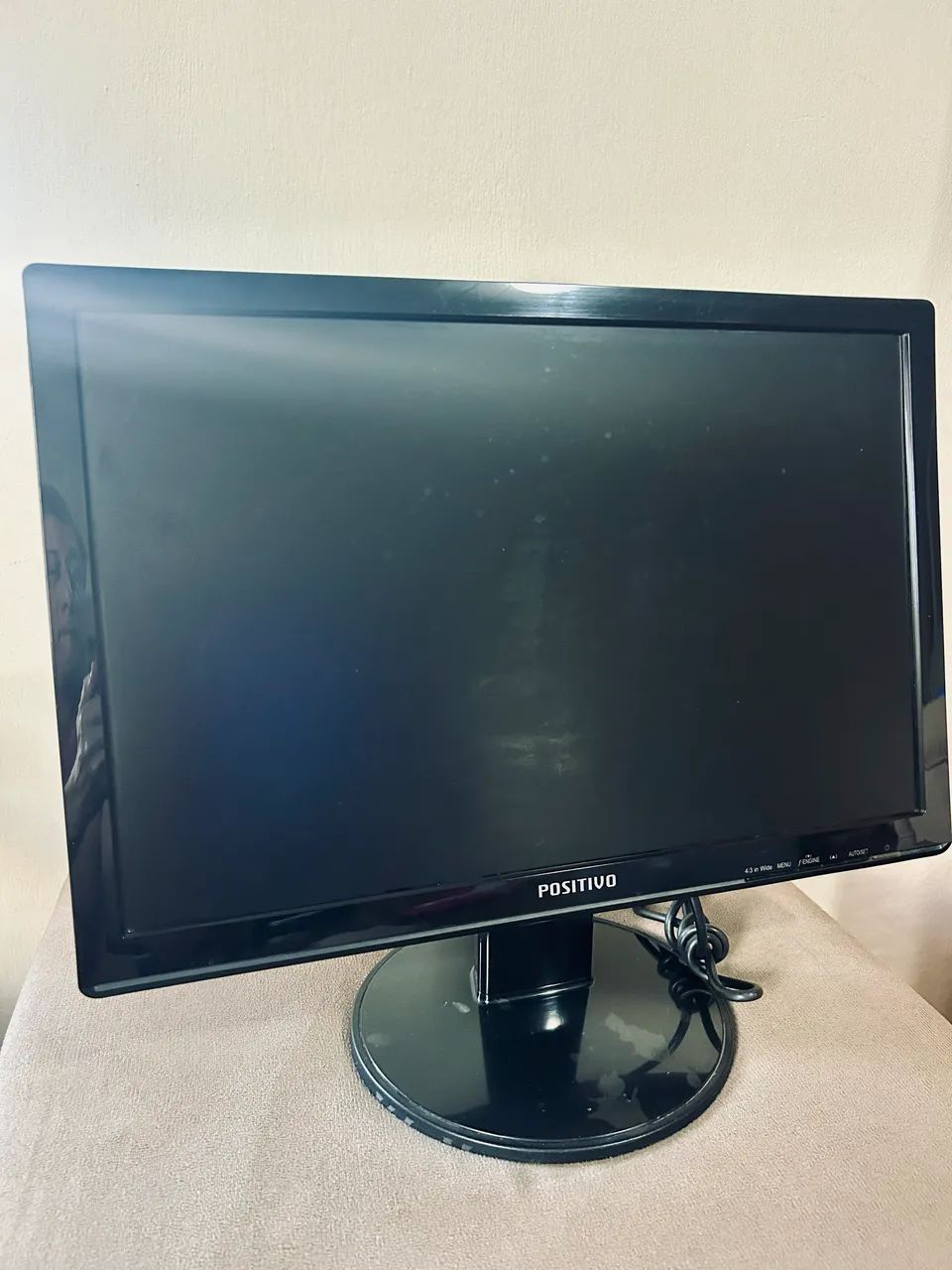Monitor LCD 19 Polegadas Positivo Conecção VGA403064787168798720