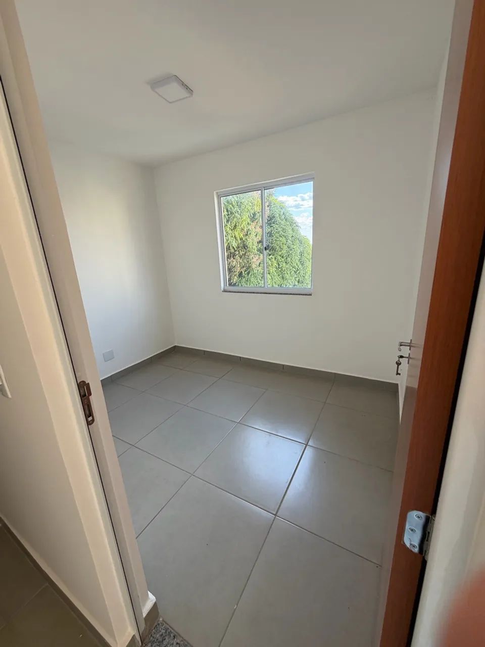 ALUGA-SE APARTAMENTO EM LUZIÂNIA!  ? - Foto 2