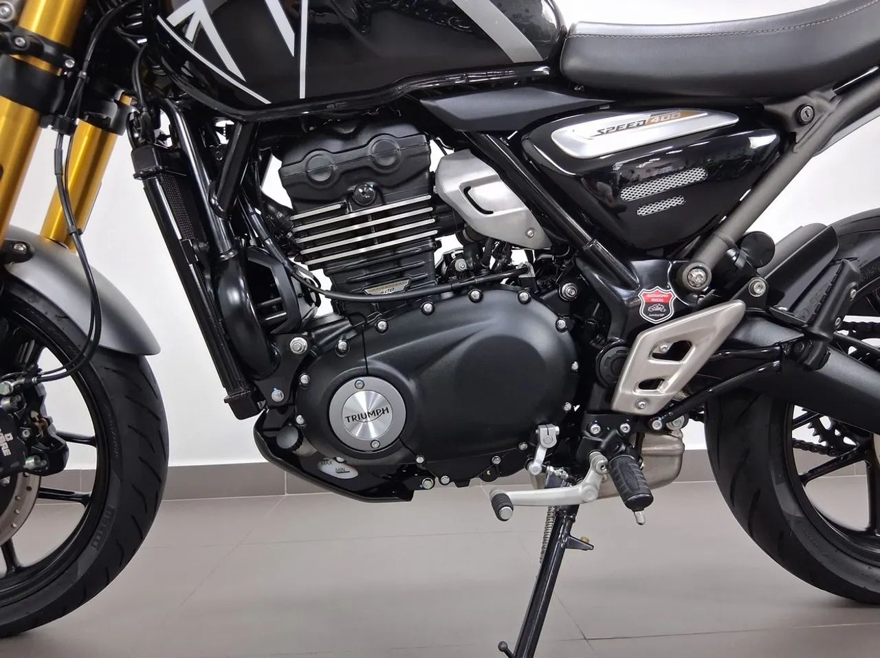 TRIUMPH SPEED 400 - Foto 4