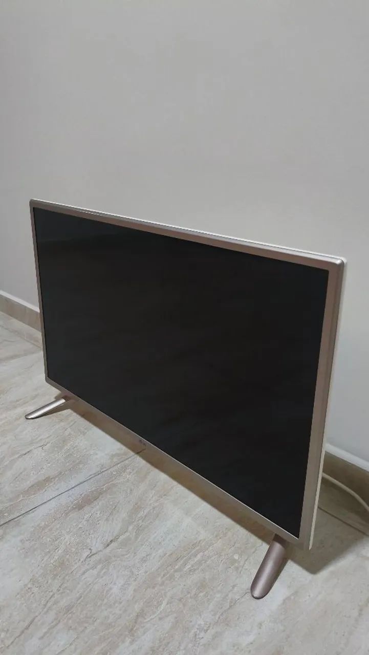 TV Smart LG - 32 Polegadas  - Foto 2