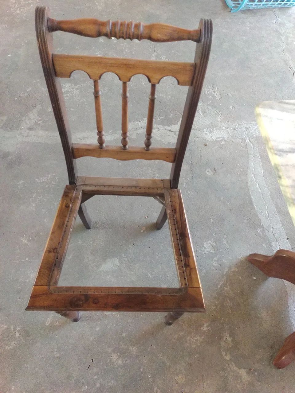 Mesa e cadeiras antigas - Foto 4