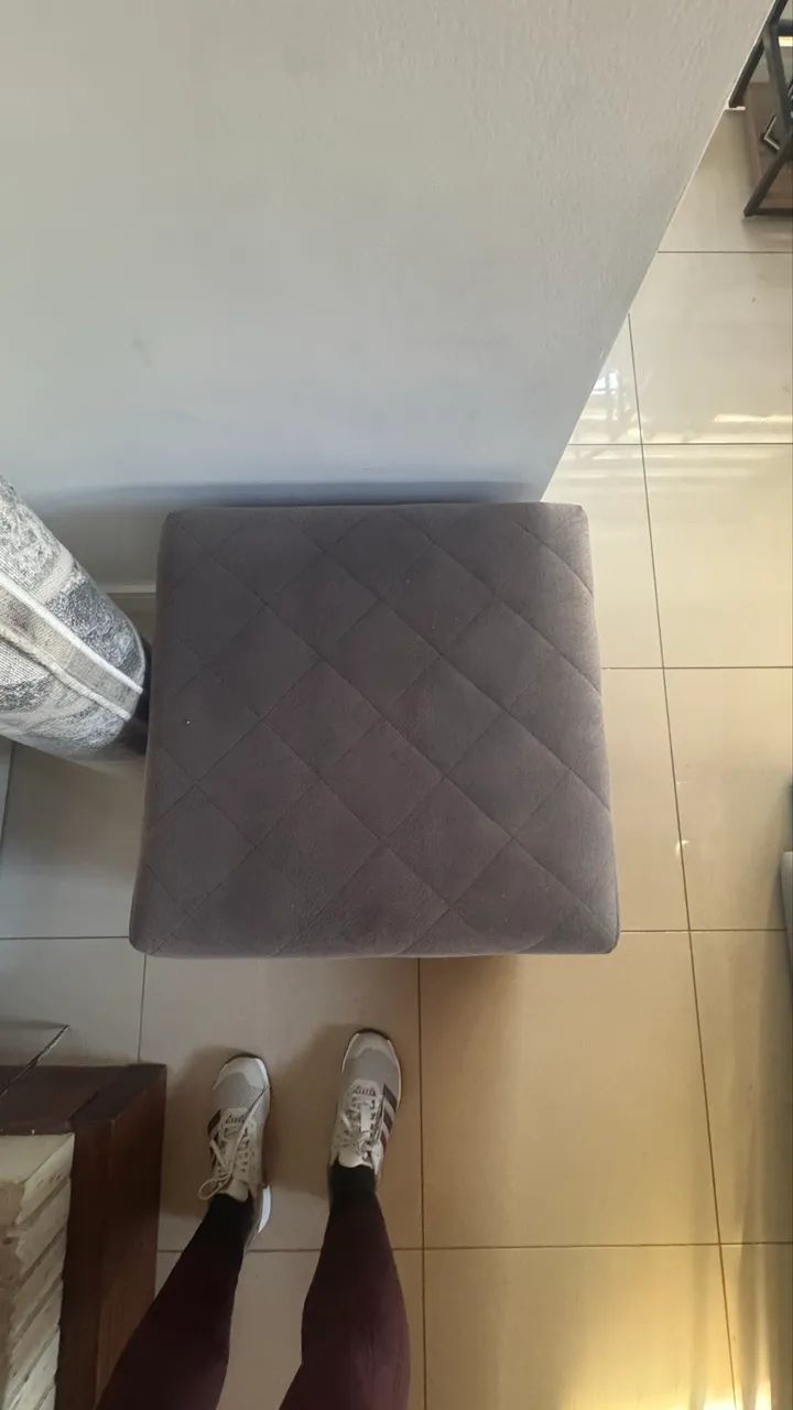 Poltrona giratória e levemente reclinável - Foto 5