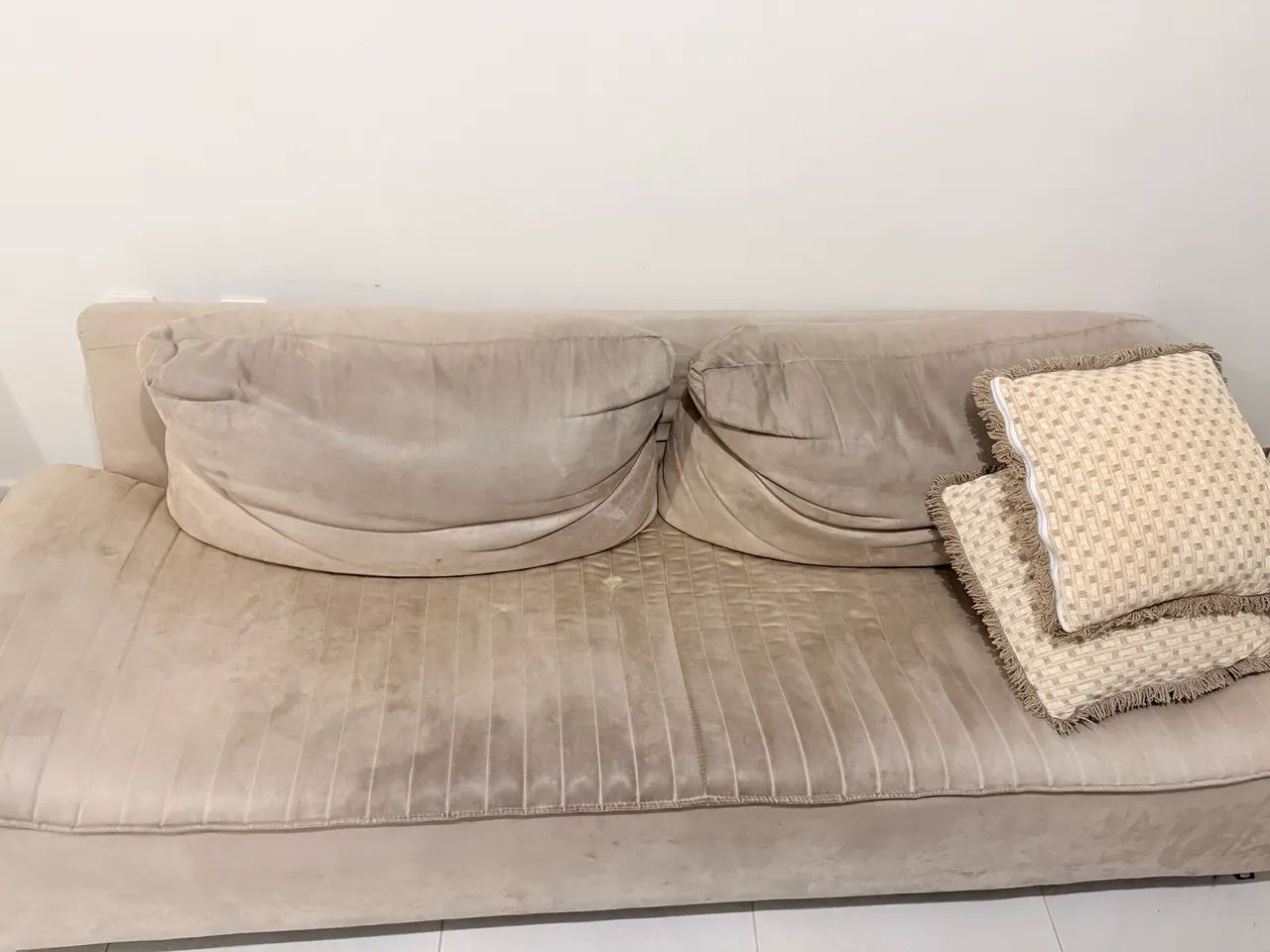 Sofá namoradeira 3 lugares 