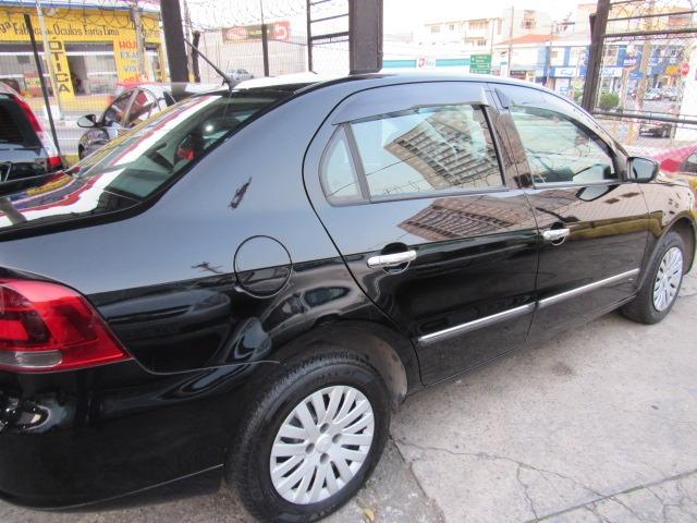 Vw voyage 1.0 flex 2010 completo-ar
