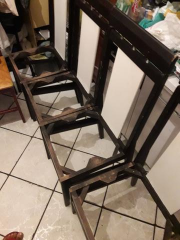 Mesa madeira e quatro cadeiras cartão - Foto 4