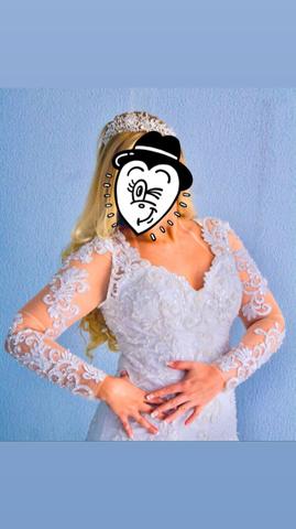 Vestido de noiva maravilhoso, acompanha coroa !!! - Foto 2