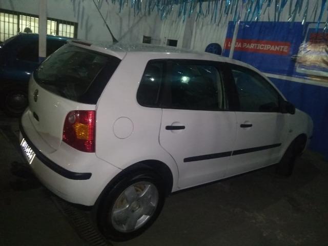 Polo Hatch 1.6 ano 2005 branco 4 portas completo emplacado 2019 troco - Foto 4