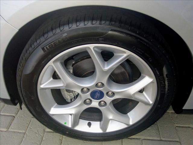 FORD FOCUS 2.0 SE FASTBACK 16V FLEX 4P POWERSHIFT - Foto 6