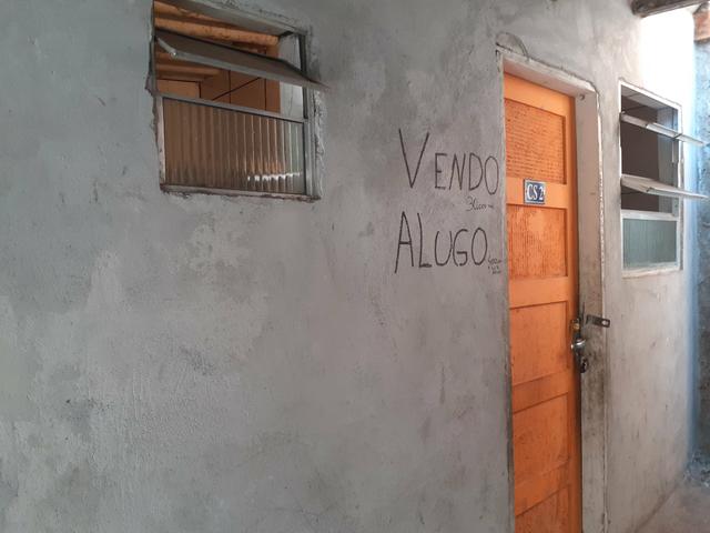 Casa em área livre um comodo com banheiro. - Foto 6
