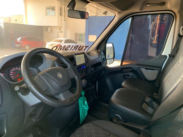 Oportunidade! Particular vende Master 2.3 Executiva 16 lugares 2015 com apenas 55 mil km - Foto 8