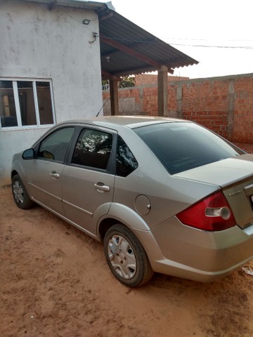 FORD FIESTA 1.6 SEDAN