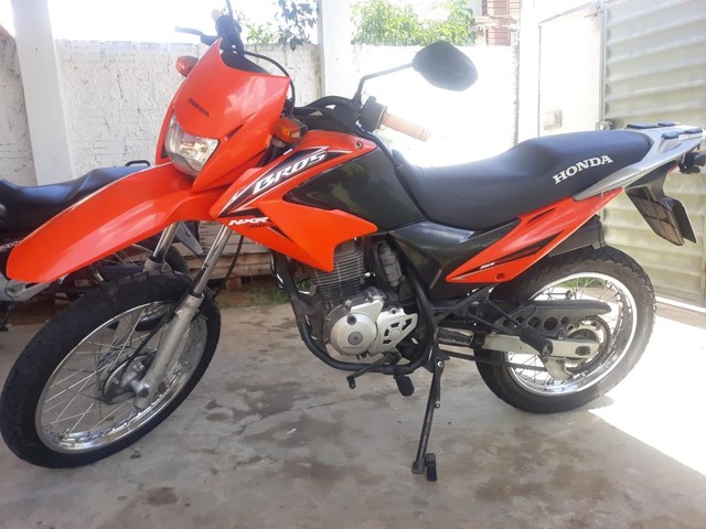 VENDO MOTO- PREÇO NEGOCIÁVEL