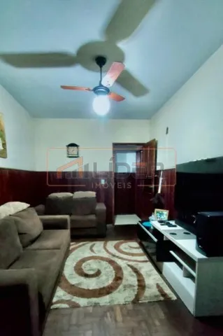 Apartamento com 03 Quartos no Centro