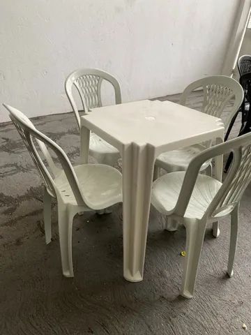 Jogo mesa cadeira sem braço branca nova pra restaurante partir de 177 R$ cada