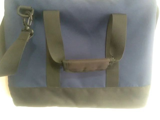 Bolsa em tecido sintético marinho e preto,  da 361o,. - Foto 2