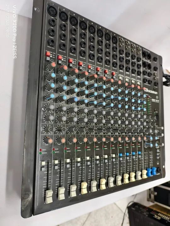 Mesa Ciclotron Csm 16r 3 Auxiliares E Saída Balanceada!! - Foto 2