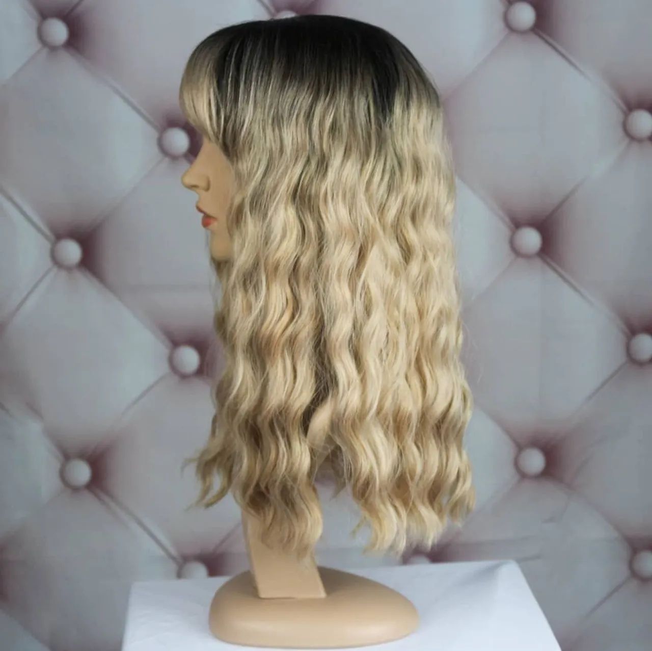 Peruca Wig Loira com Franja Deluxe - Foto 3