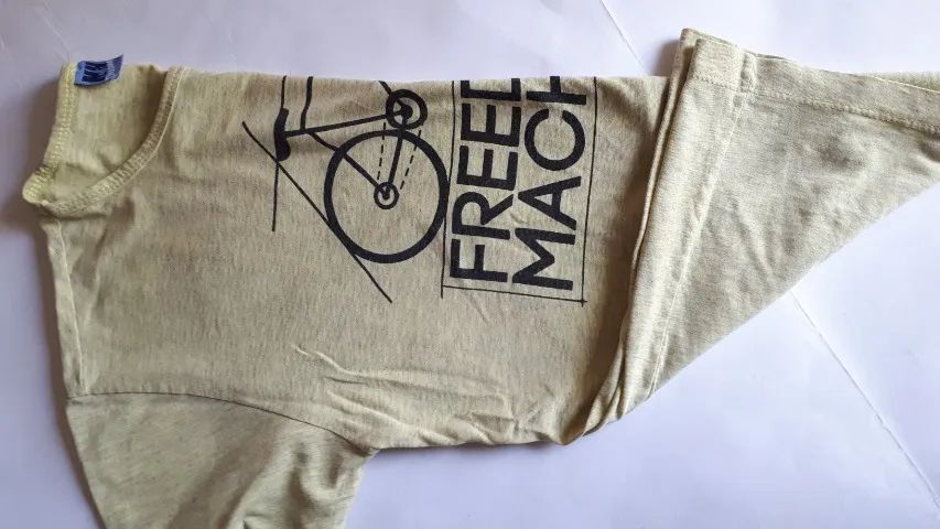 Camiseta Infantil Nk DreamsTAM 14 -Amarela- com estampa - usada em bom estado - Foto 4