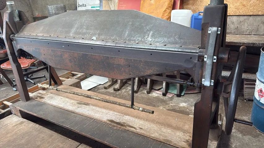 Dobradeira Industrial manual para chapas de 2 mm - Foto 2