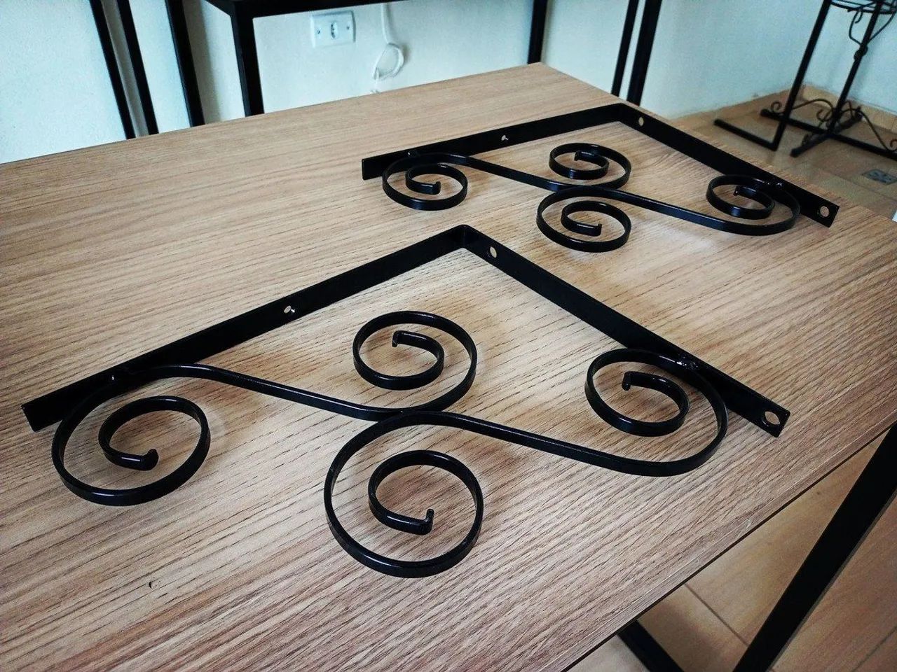 Mão Francesa 2 UN 30x24cm | Ferro artístico decoração 
