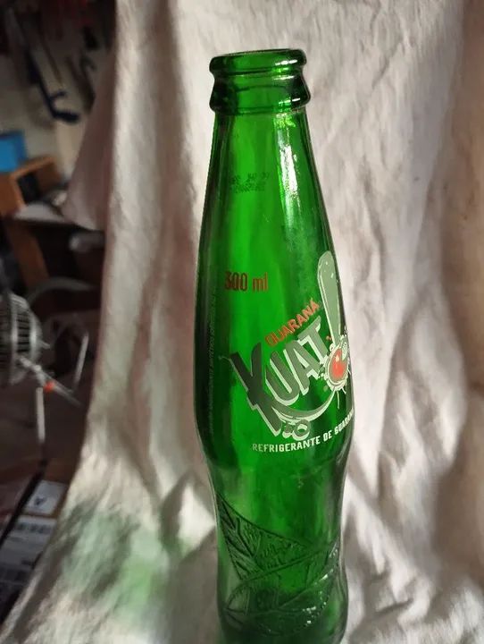 Garrafa de Refrigerante antigas Kuat vidro  - Foto 3