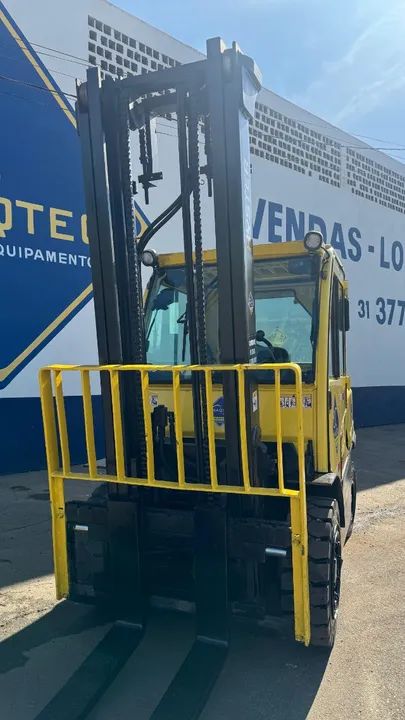 EMPILHADEIRA CABINADA| 4.5T| DIESEL| PREÇO PROMOCIONAL