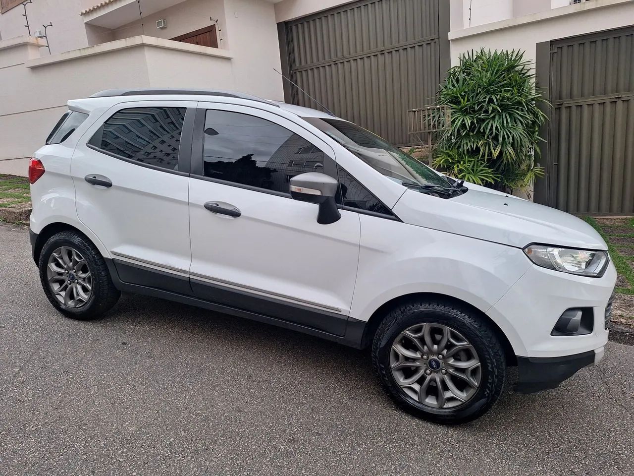 Ecosport 2013 1.6 manual, carro muito bem cuidado, sou segundo dono.