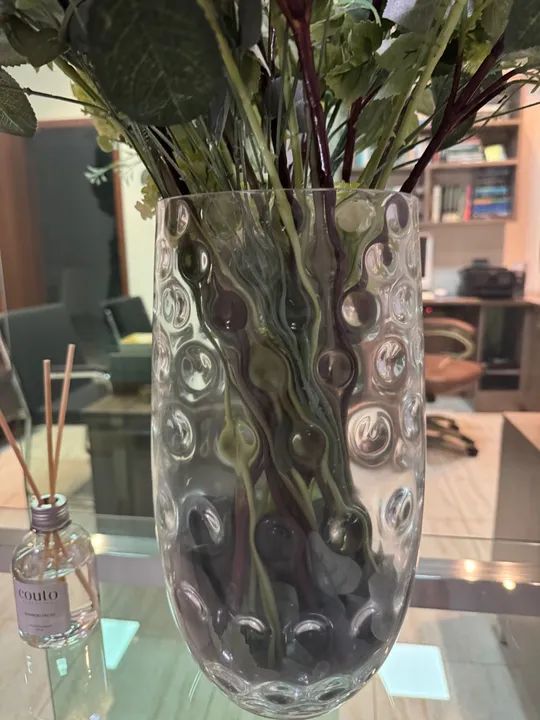 Arranjo de flores com vaso  - Foto 4