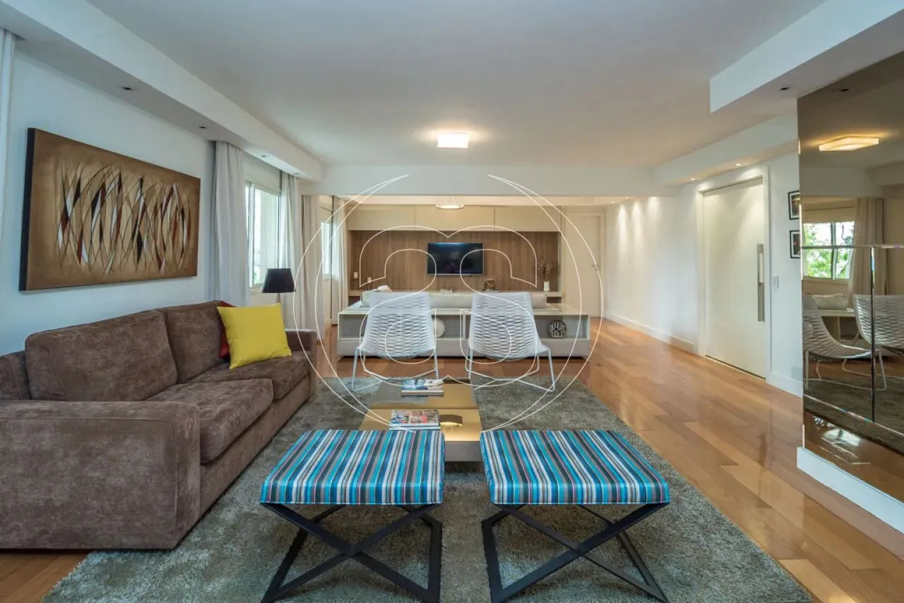 ED AVANT GARDE - APARTAMENTO MOBILIADO - 210m²