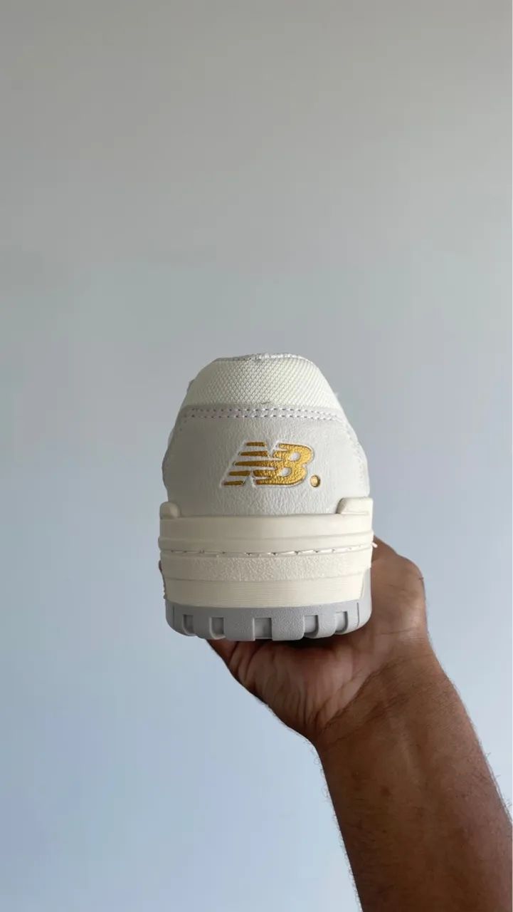 New Balance 550 - Bege e Cinza - Foto 4