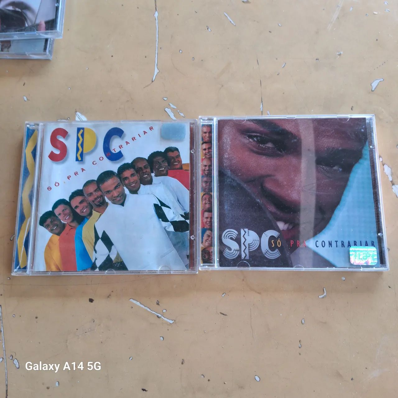 CDs - de samba e pagode -Só Pra Contrariar, Beth carvalho e Paulinho da viola-4 CDs