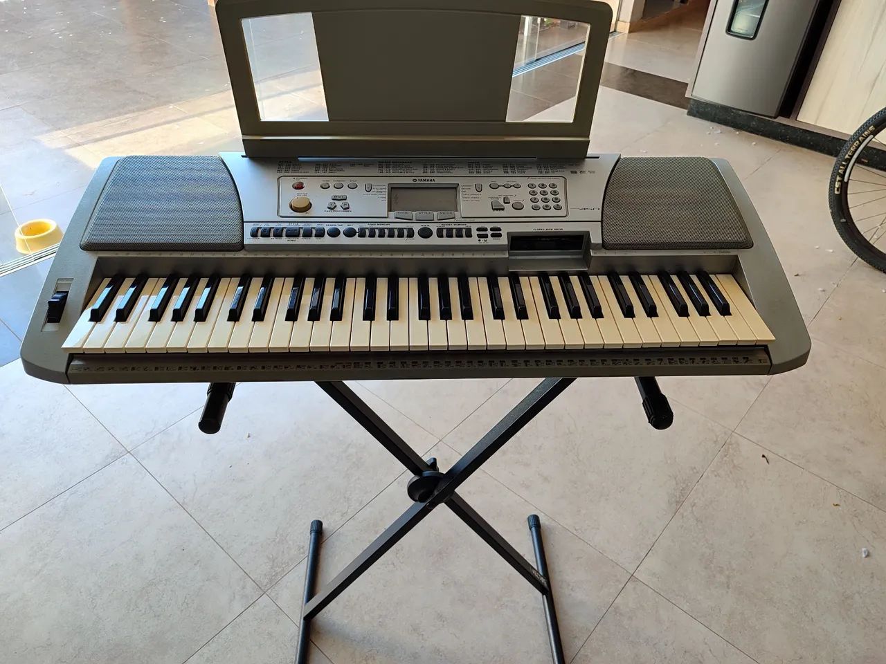 Teclado Yamaha PSR 450 - Instrumentos musicais - Ipê, Foz do