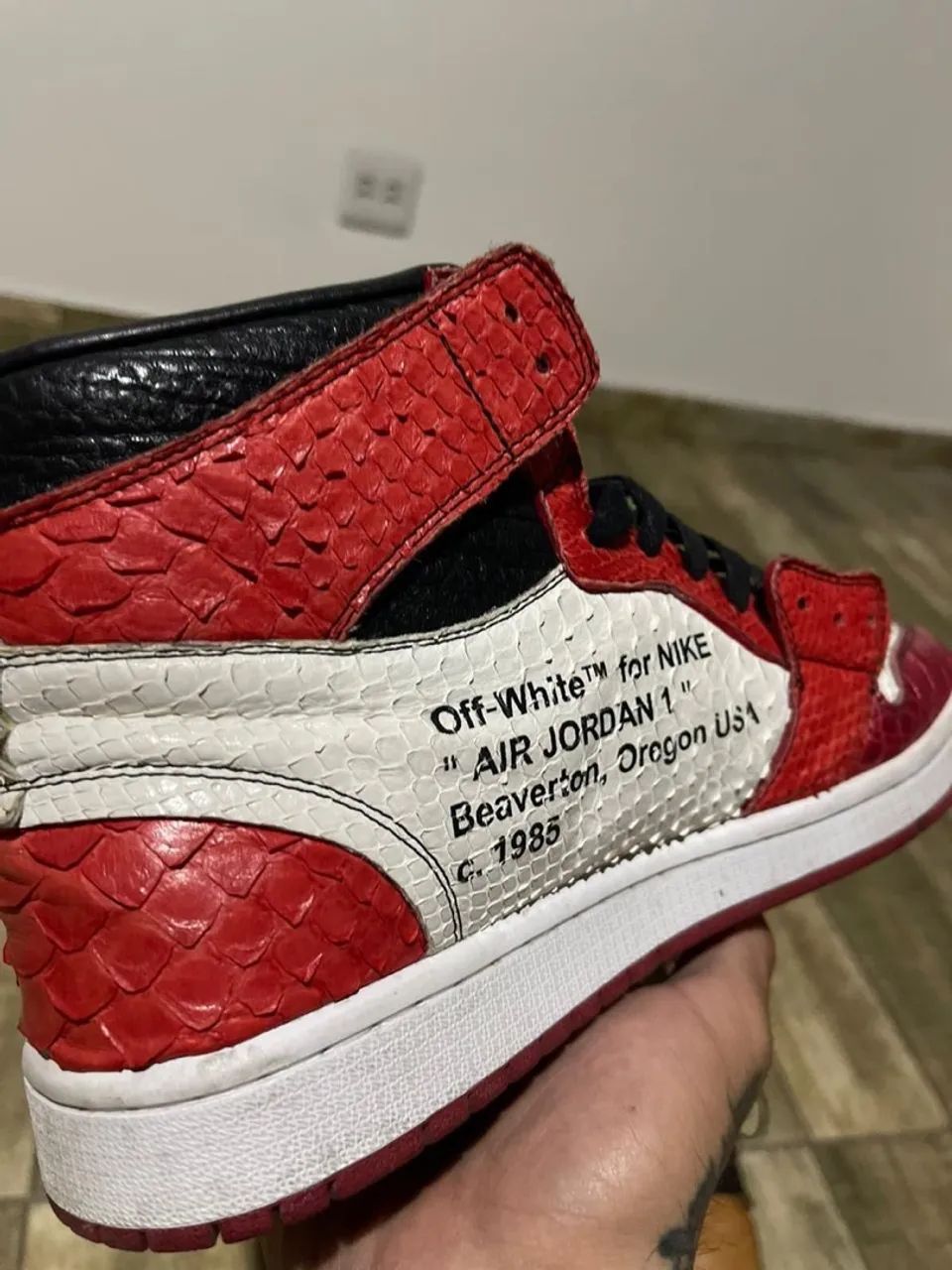 Tênis Nike Air Jordan 1 Off-White - Foto 2