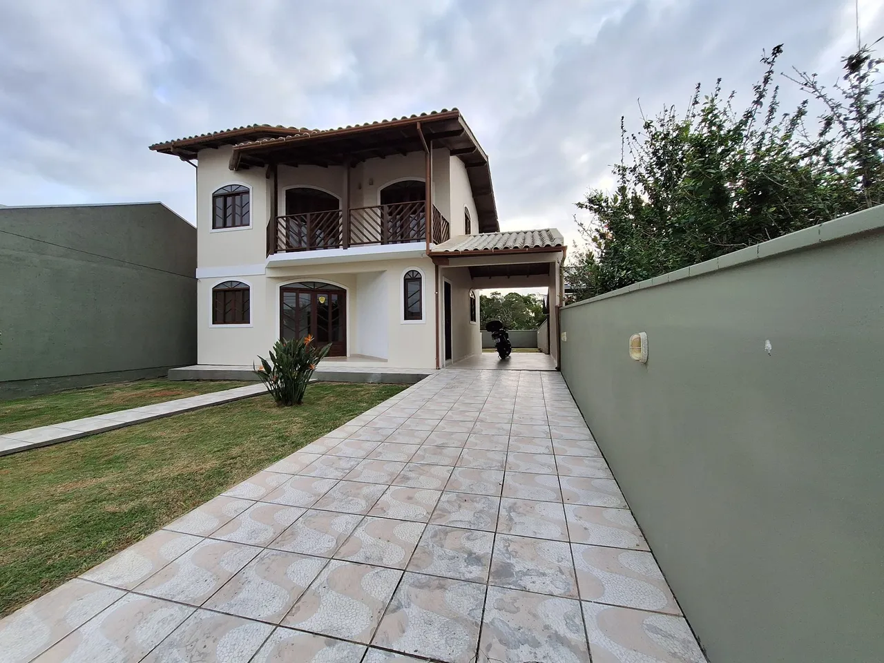 Casa para alugar no Ribeirão da Ilha