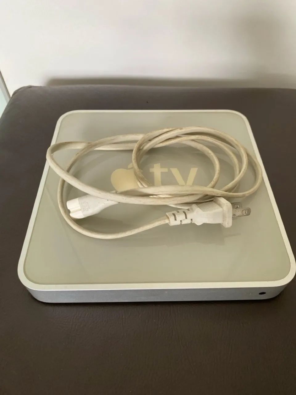 Apple TV 1a Geração com Cabo de Energia