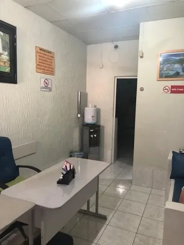 Vendo Prédio na Rua Ramos Ferreira - Praça 14 de Janeiro - R$ 1.300.000,00