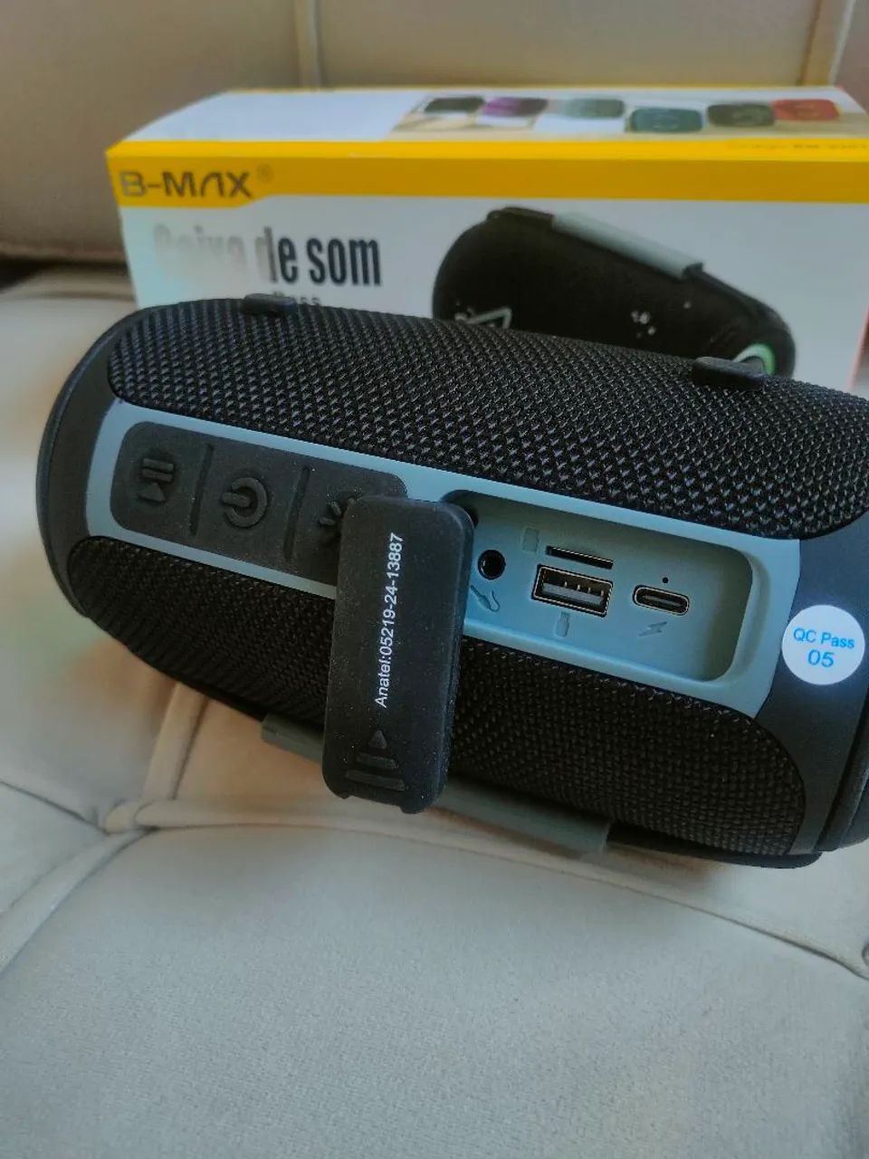 Caixa de som Bluetooth muito potente  - Foto 4