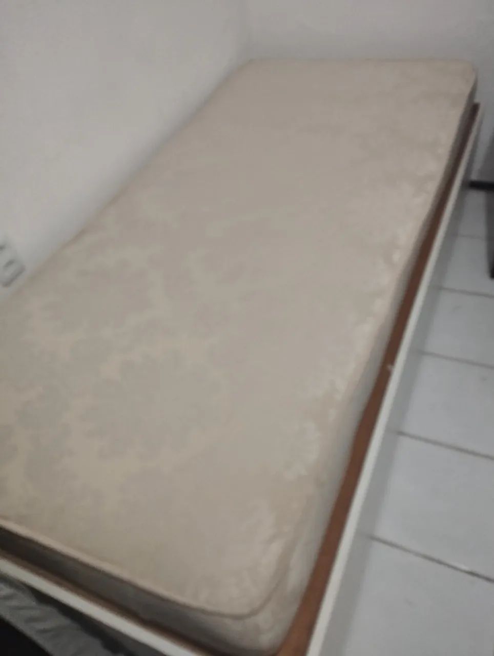 Cama solteiro com colchão ortopédico  - Foto 3