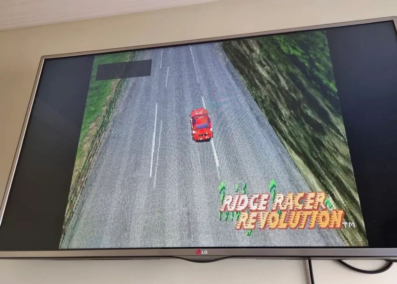 Playstation 1 com controle e cabos - Foto 3