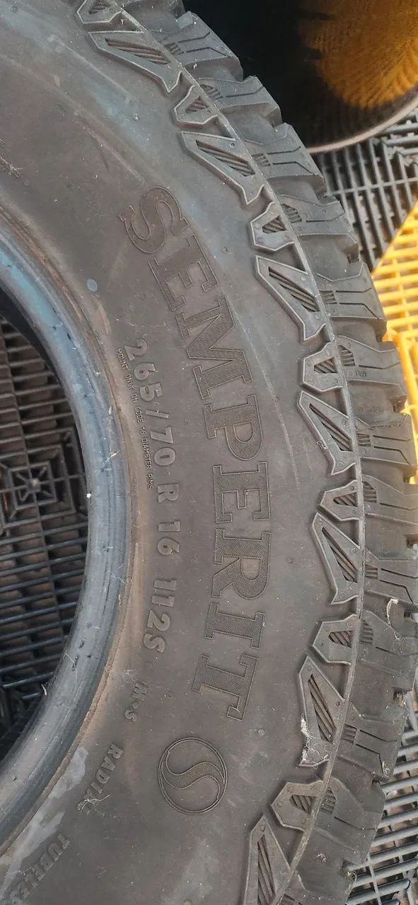 Pneu Semperit 265/70 R16 112S