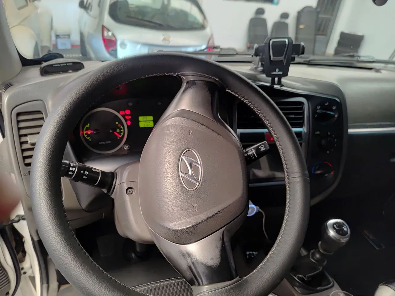 Caminhao HR 2014 - Foto 15