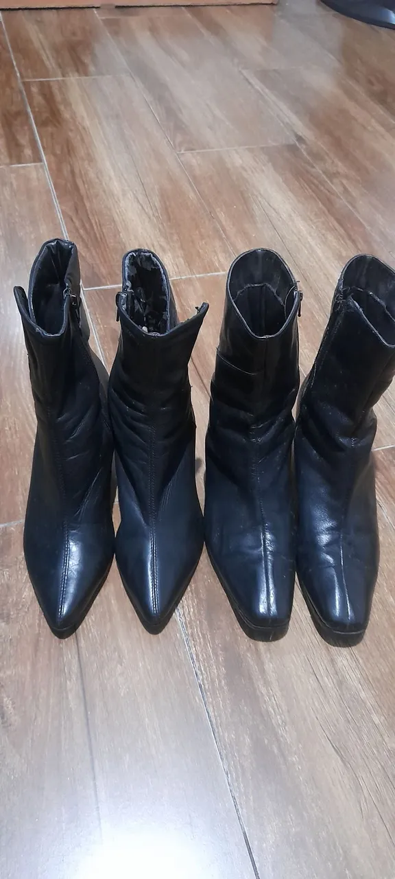 2 Botas de Couro Pretas N37 ver fotos