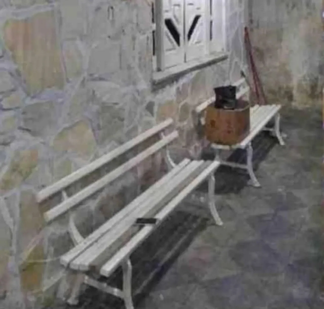 Casa à Venda no Fernando Collor com 3 Quartos, Área de Serviço e Varanda