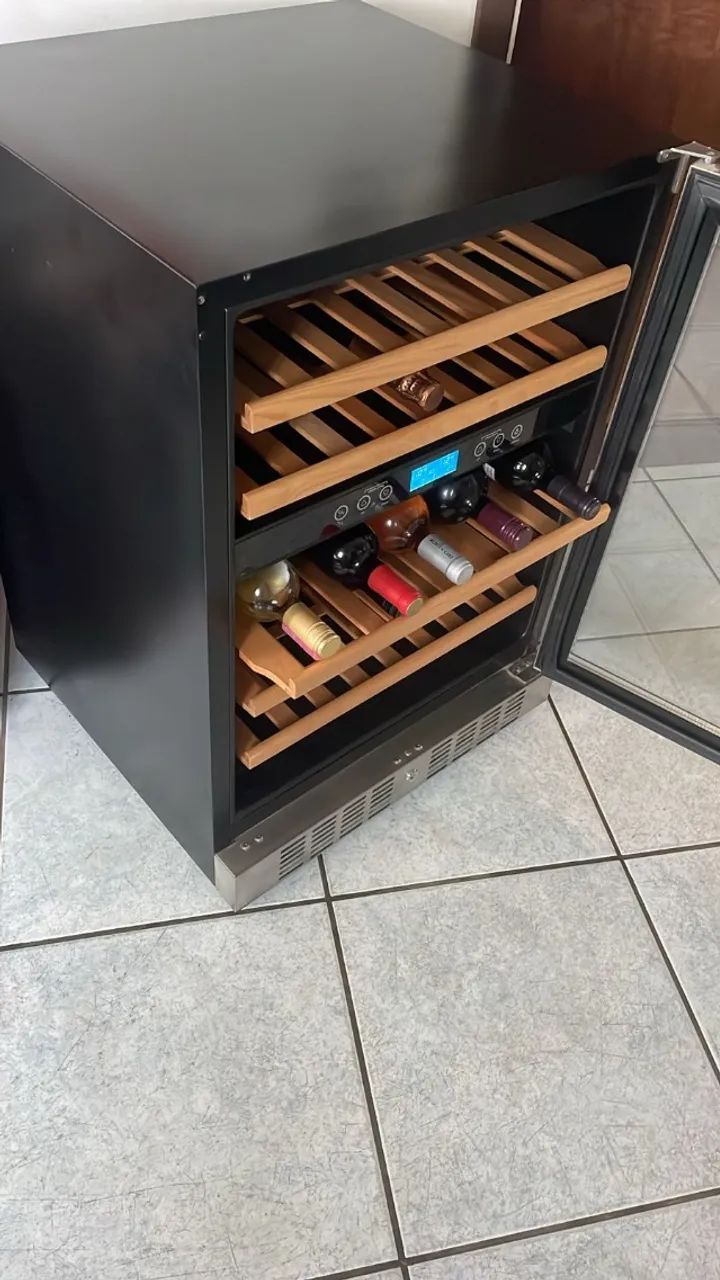 Adega Duo CRISSAIR para 46 garrafas. Revisada e em estado de nova! - Foto 3