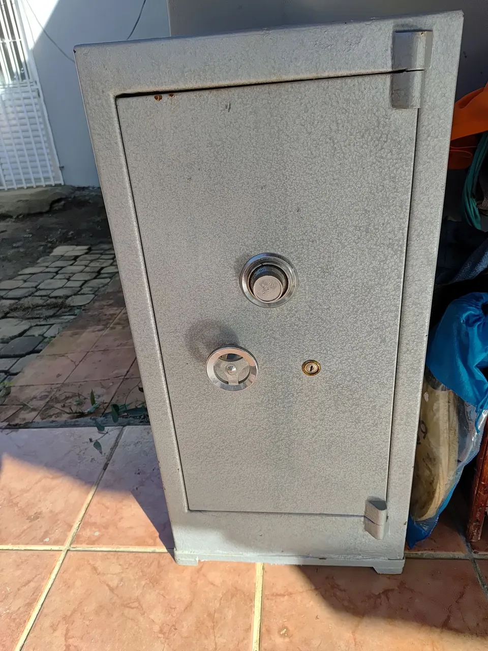 Cofre de Metal Resistente