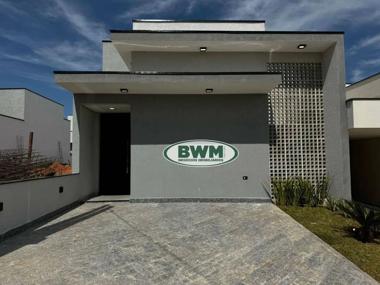 Casa com Piscina 3 dormitórios à venda, 101 m² - Jardim Residencial Villaggio Ipanema I -