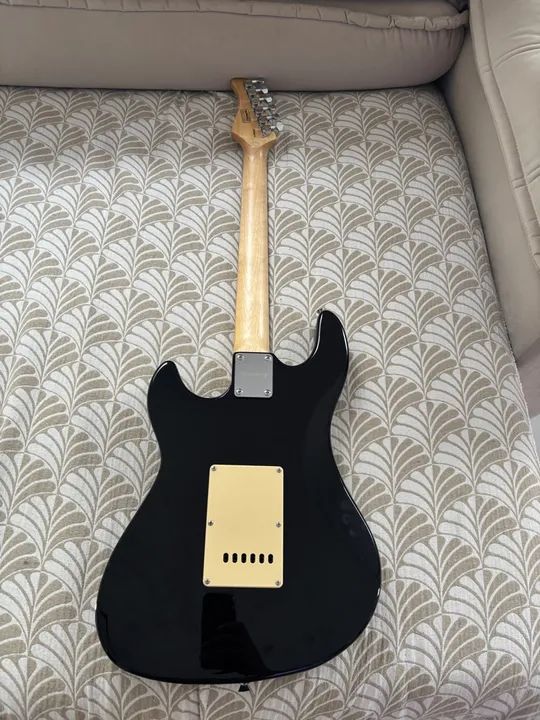 Guitarra Elétrica Stratocaster - Foto 5